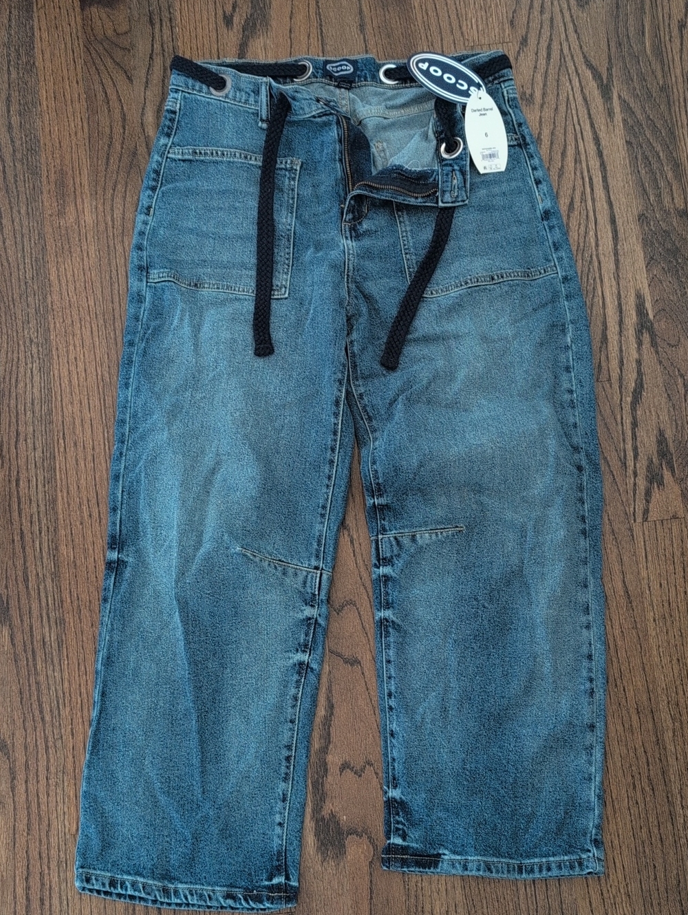 Relaxed Fit Women's Denim Jeans in Medium Blue with Drawstring Waist